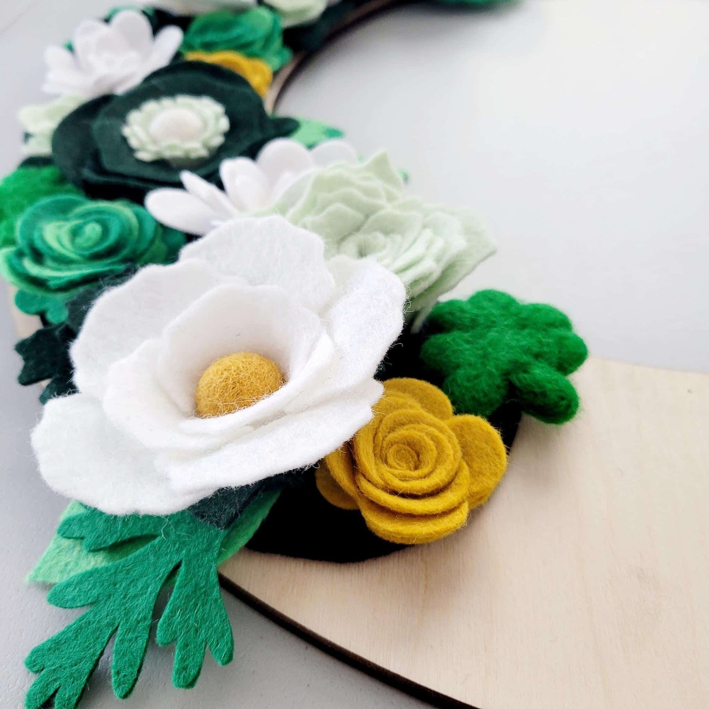 St. Patrick's | Standard Wreath Attachment