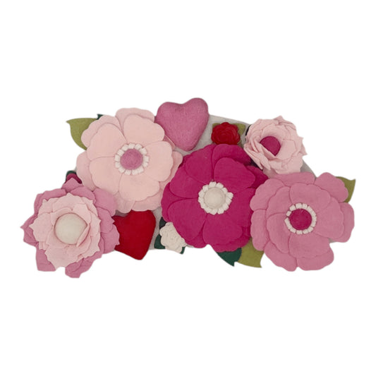 The Valentines Day wreath attachment showing the felted heart and variation of pink rolled felt flowers.