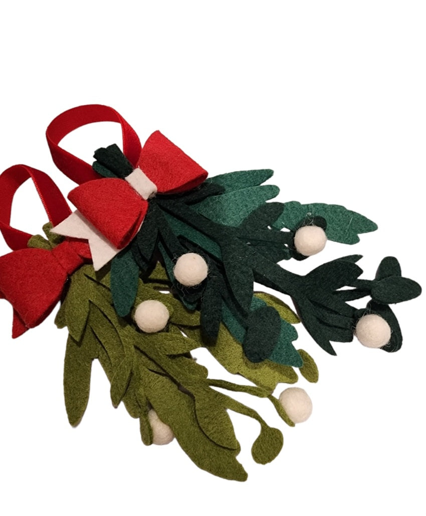 Mistletoe Gift Topper | Ornament